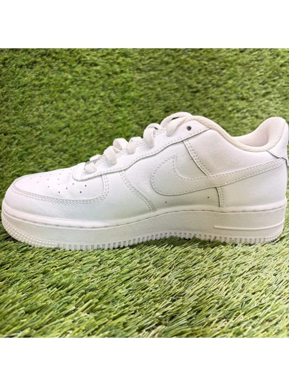 Nike please review